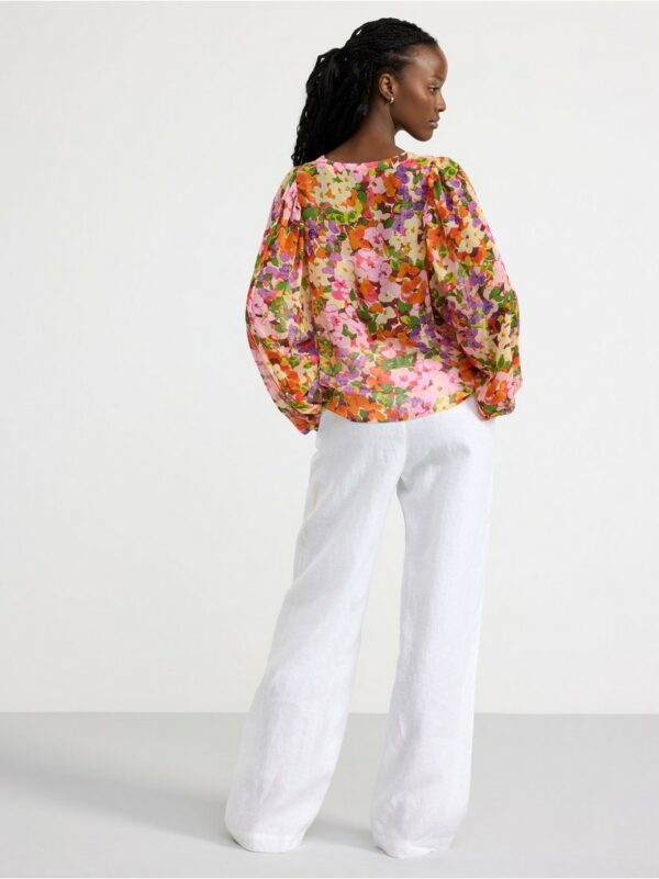 Long sleeve blouse with flowers
