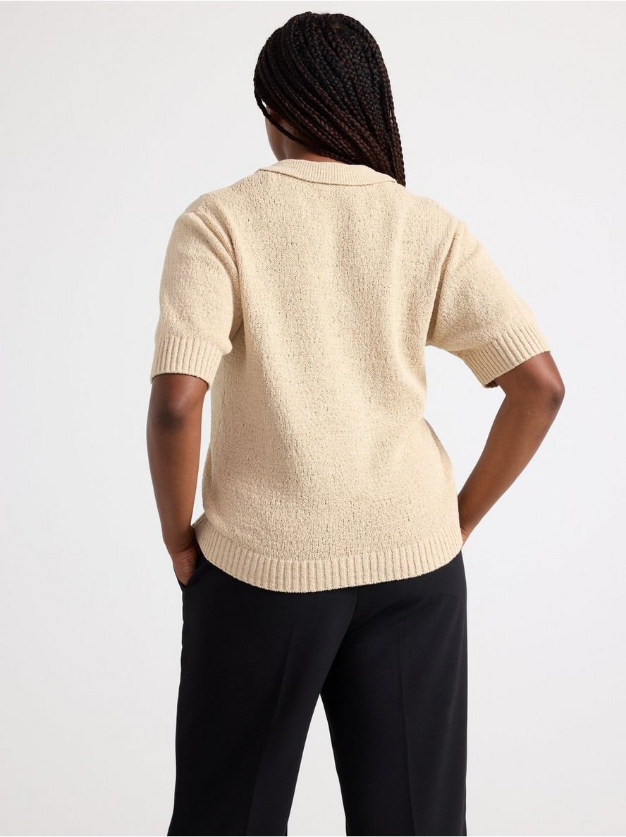 Jumper with short sleeves