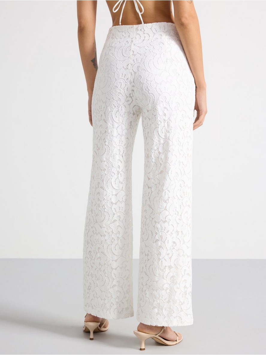 Wide trousers in lace