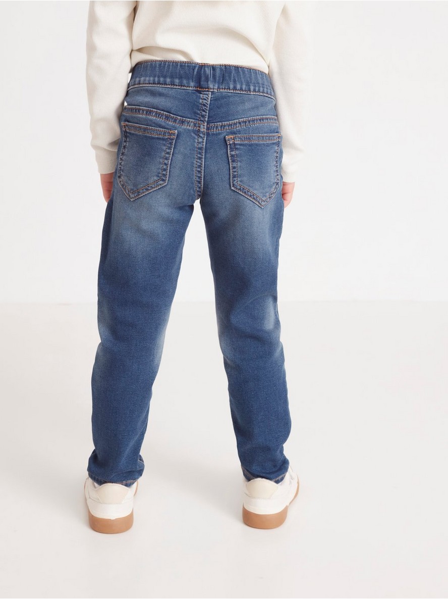 SARA Slim regular waist jeans