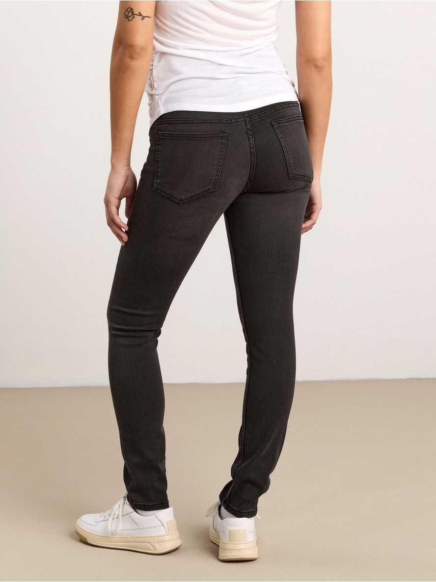MOM Slim fit extra soft jeans