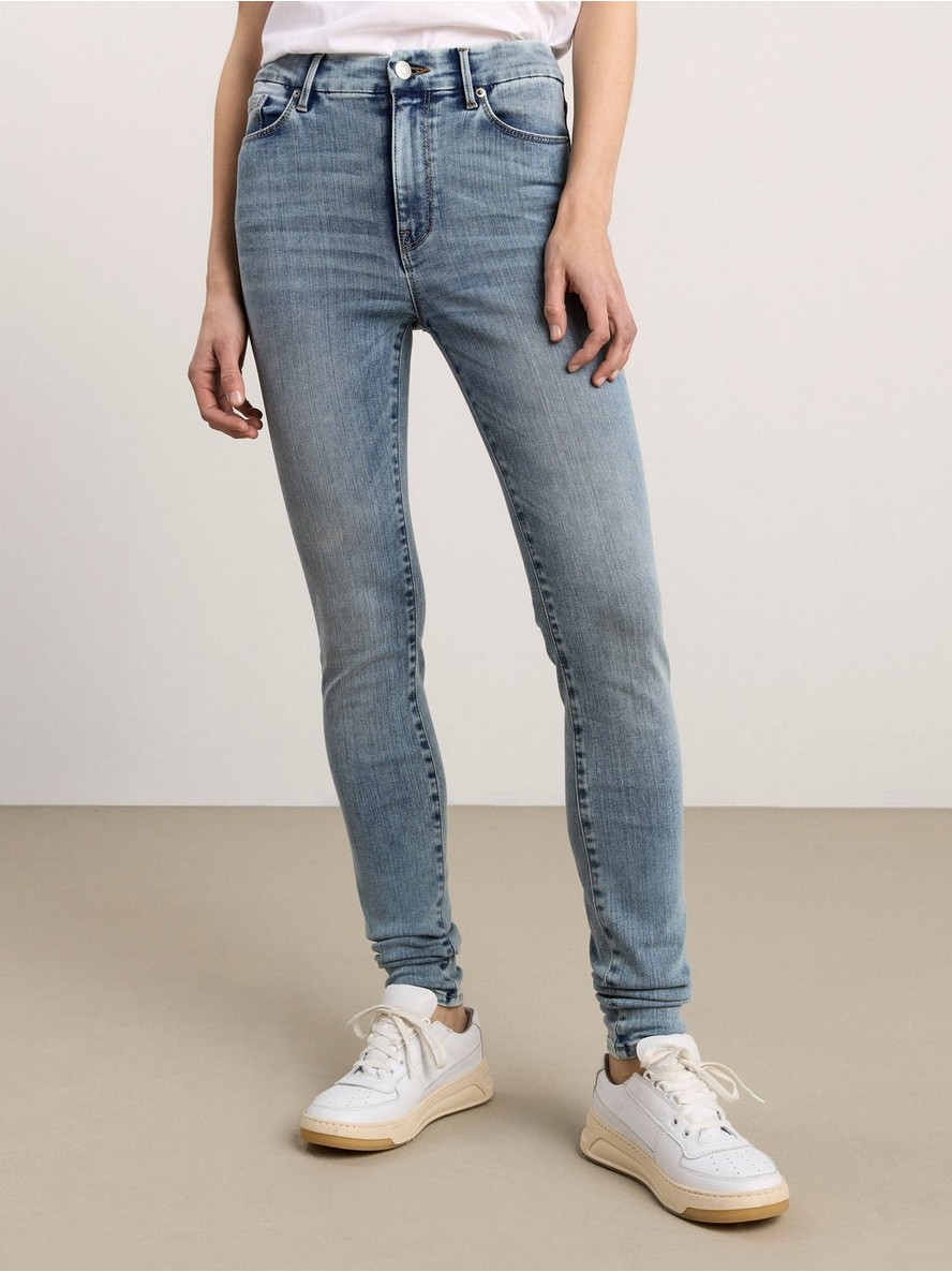 CLARA Curve super stretch jeans with high waist - Lindex Malta