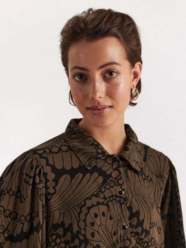 Blouse with volume sleeves