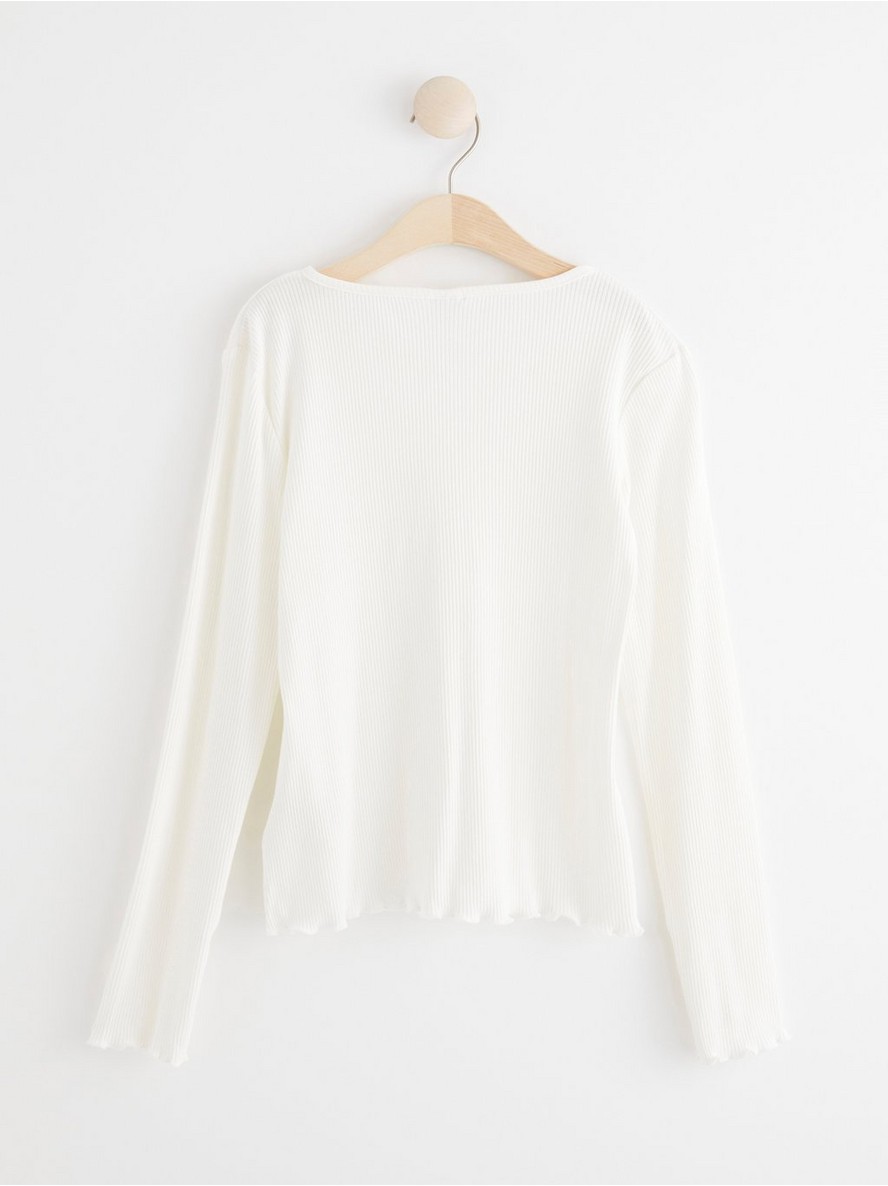 Long sleeve ribbed top with curly edges