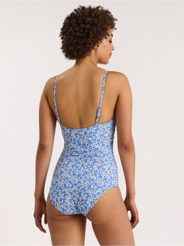 Swimsuit with flower print