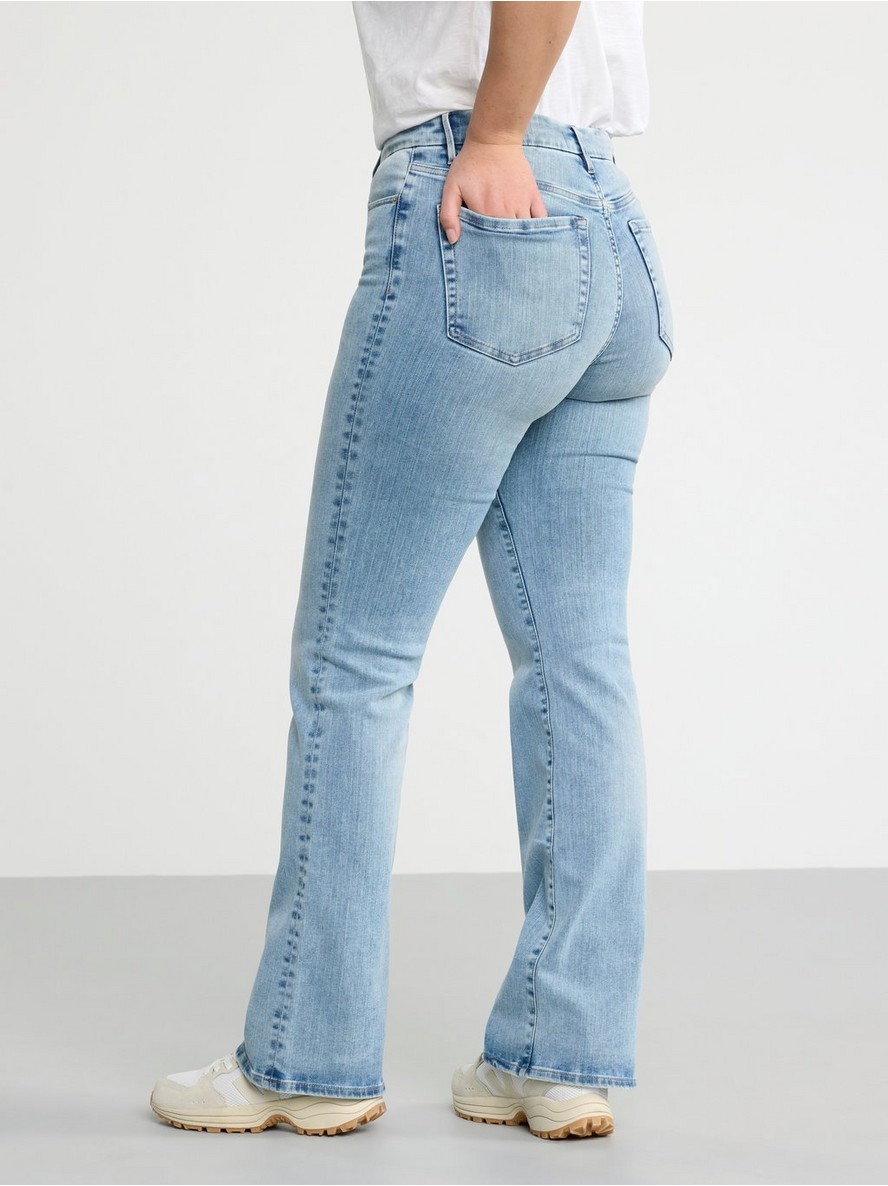 MIRA Curve super stretch flared jeans - 48