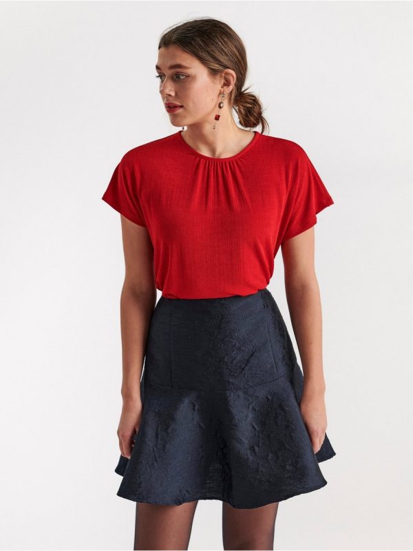 Short sleeve top with gatherings - One Size