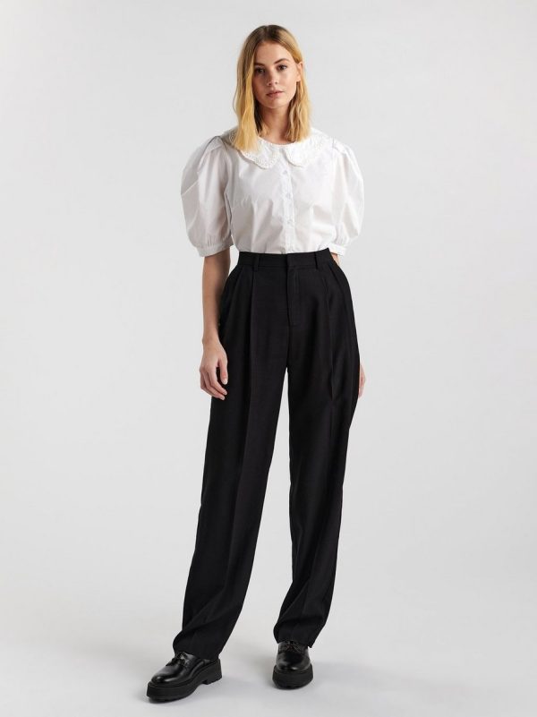 High waist trousers with extra long leg