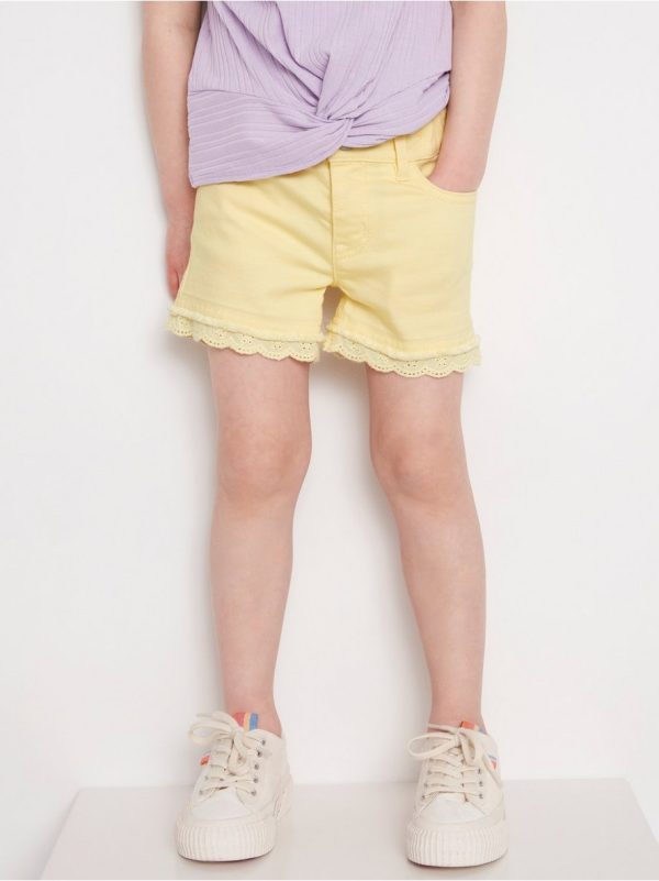 Shorts with broderie anglaise - Light Yellow, 128