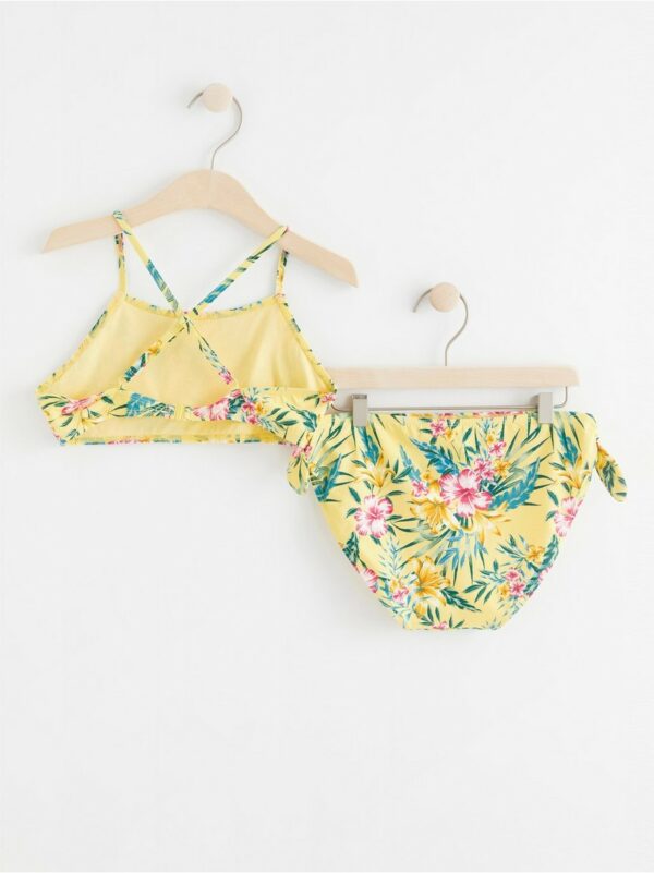 Bikini set with tropical print
