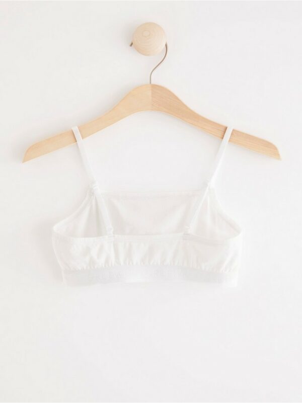 Short top with slim straps