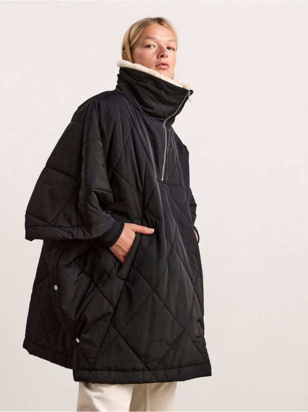 Quilted cape with pile collar