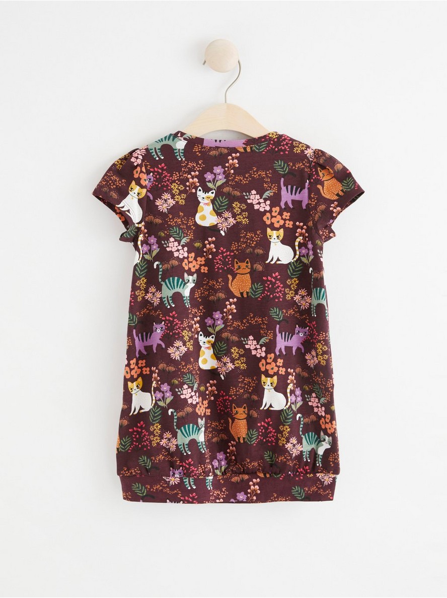 Long top with cats and flowers
