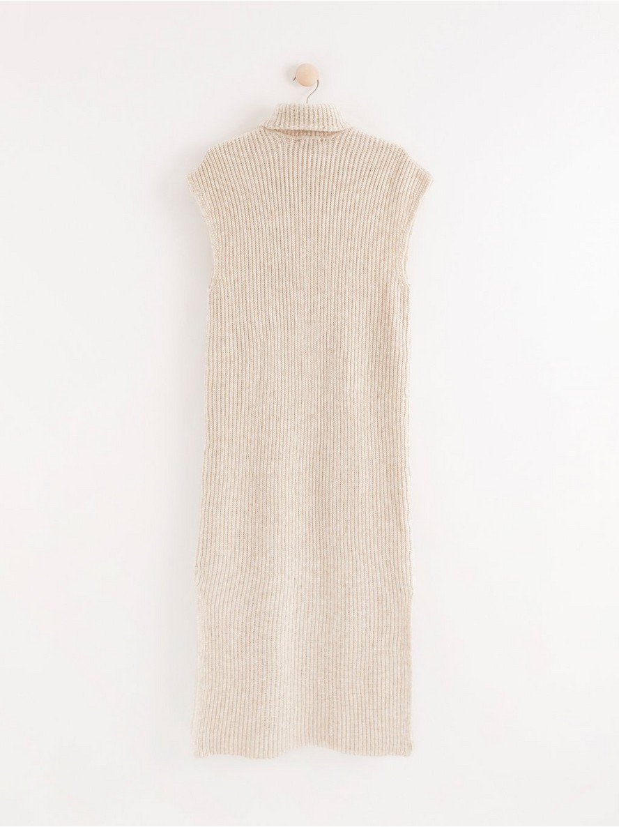 Sleeveless knitted dress