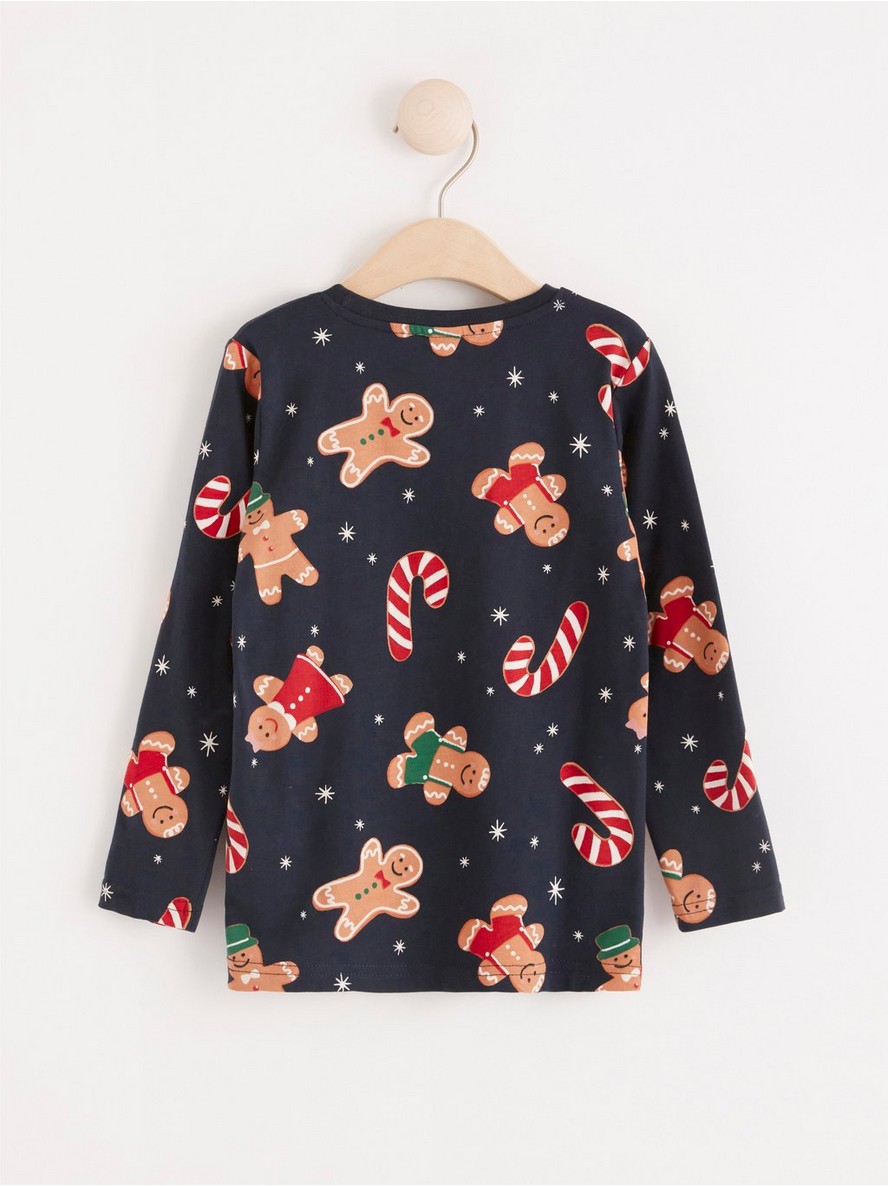 Long sleeve top with gingerbread print