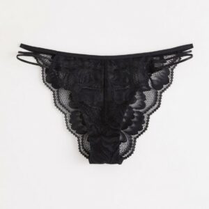 Brazilian low briefs with lace