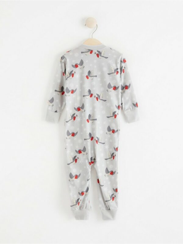 Pyjamas with birds