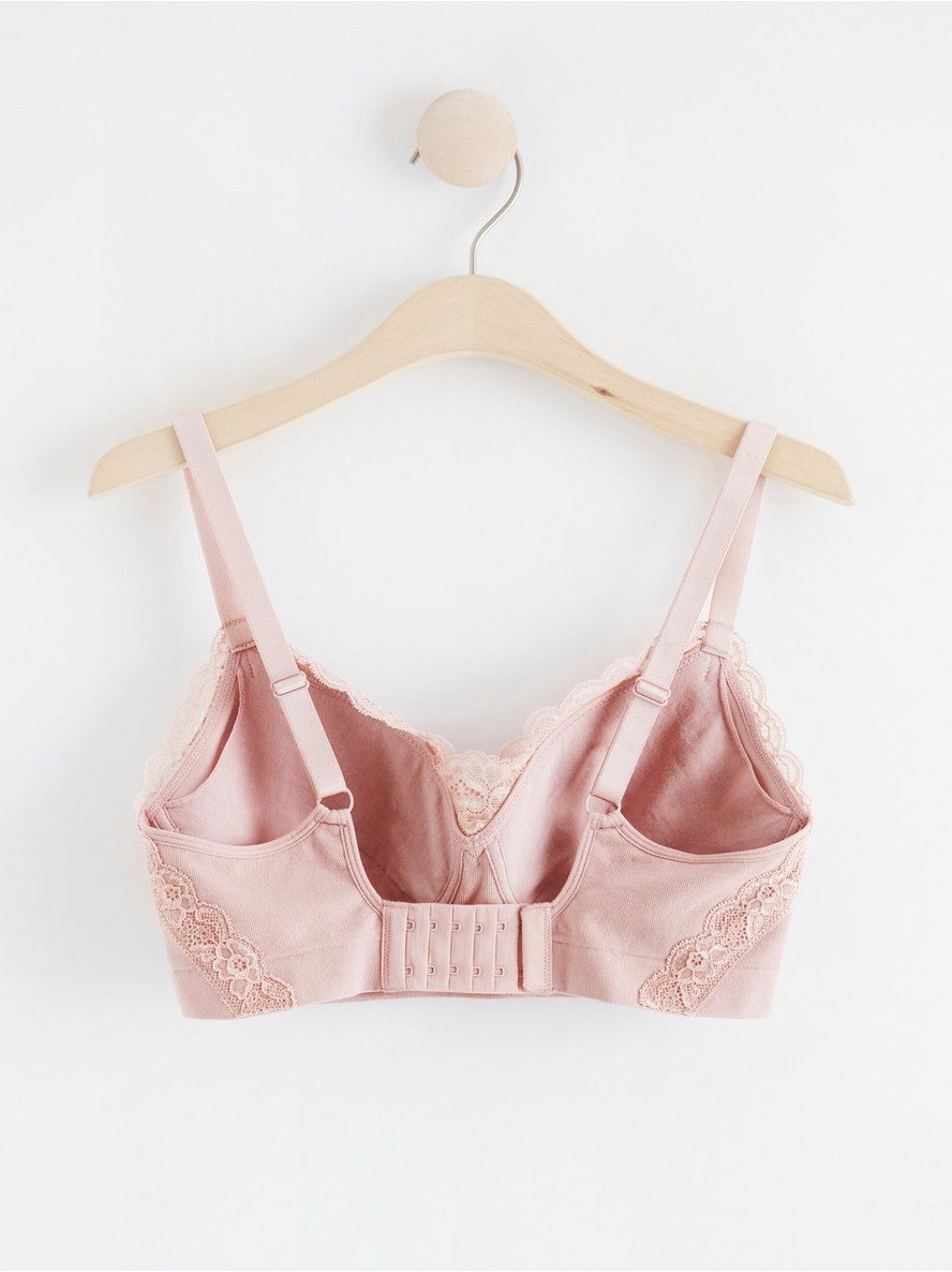 Wirefree prosthesis bra with lace