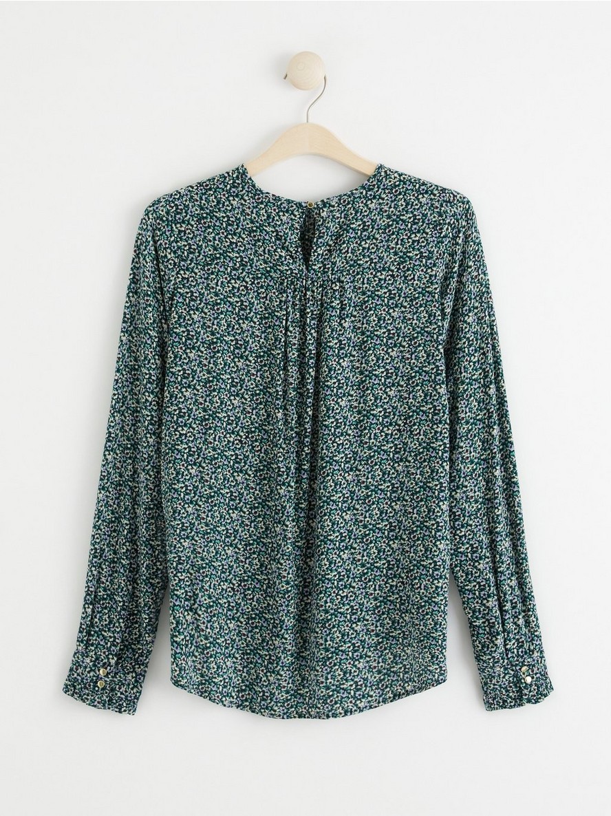 Long sleeve floral blouse