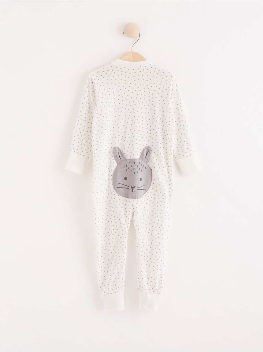 Pyjamas with dots and back appliqué