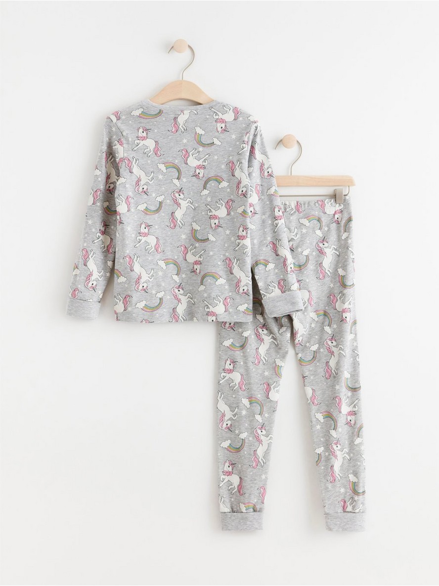 Pyjama set with unicorns