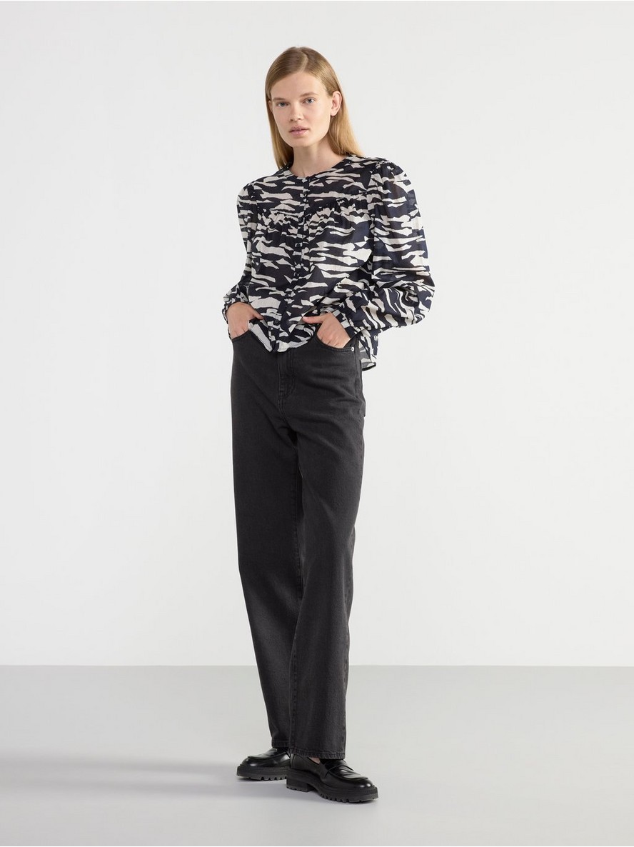 Patterned cotton blouse with buttoning