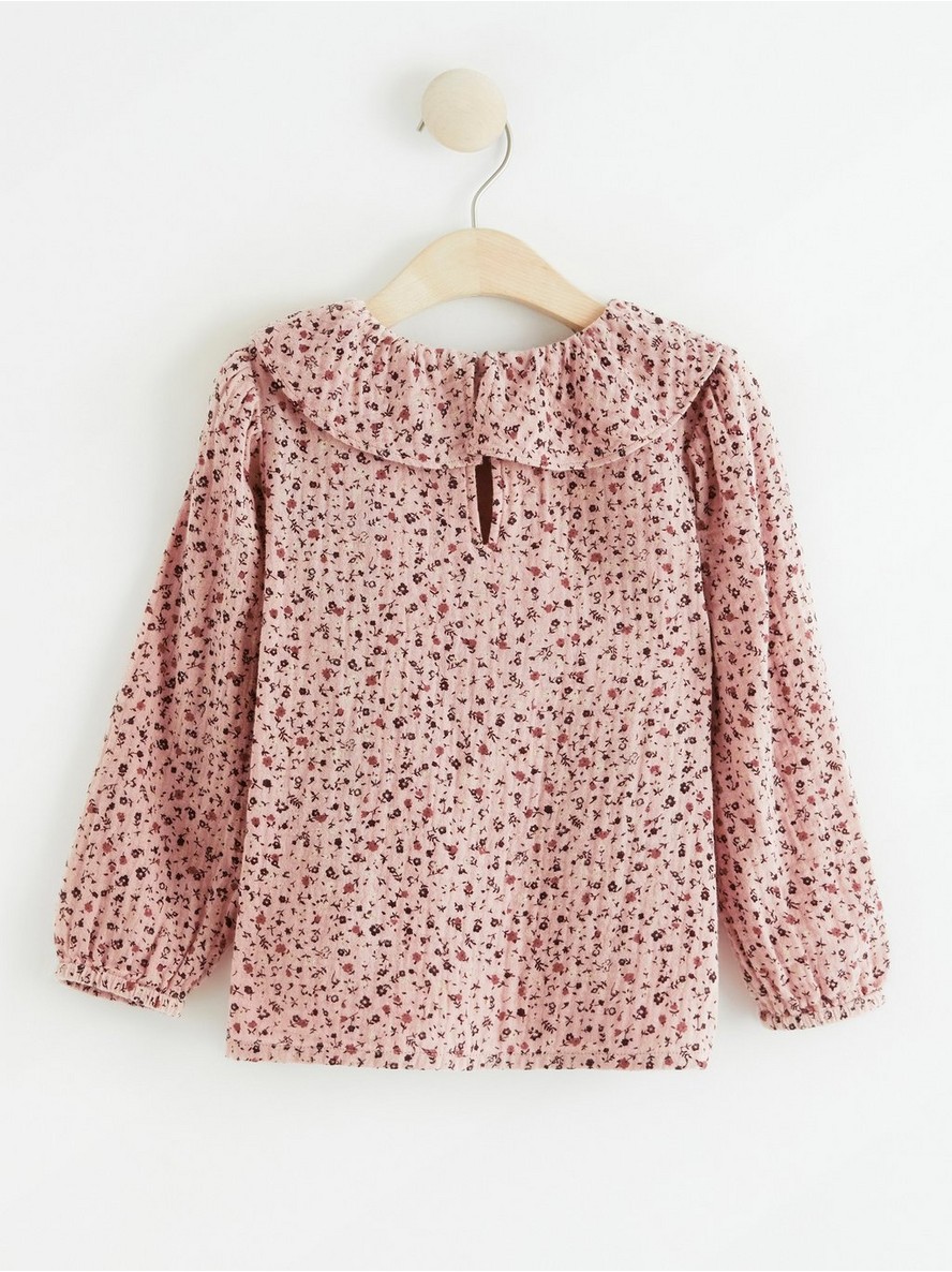 Long sleeve blouse with collar