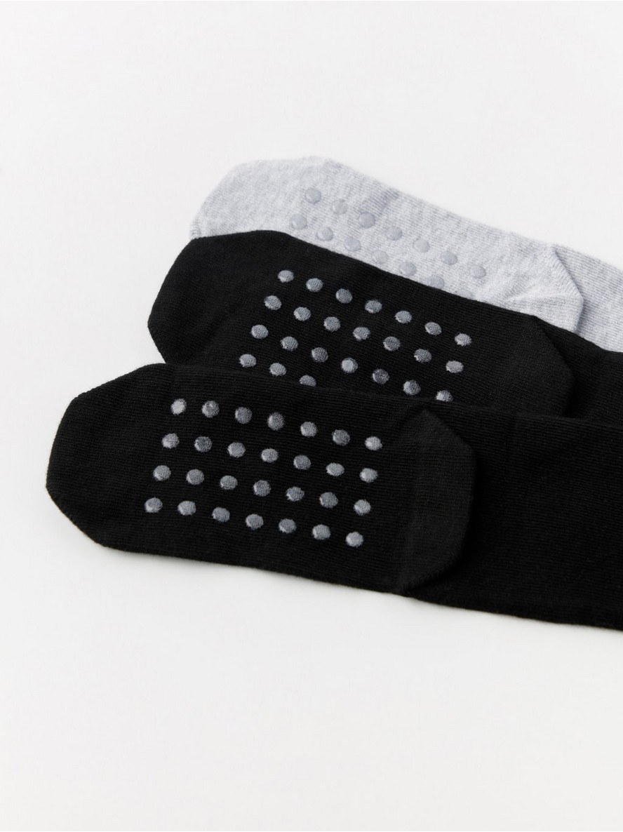 3-pack socks with hearts and antislip