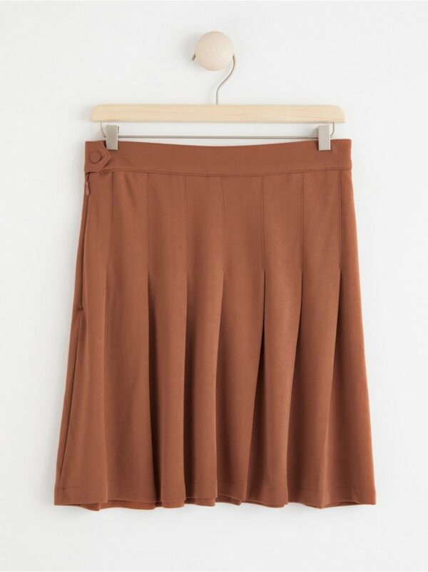 Pleated punto skirt