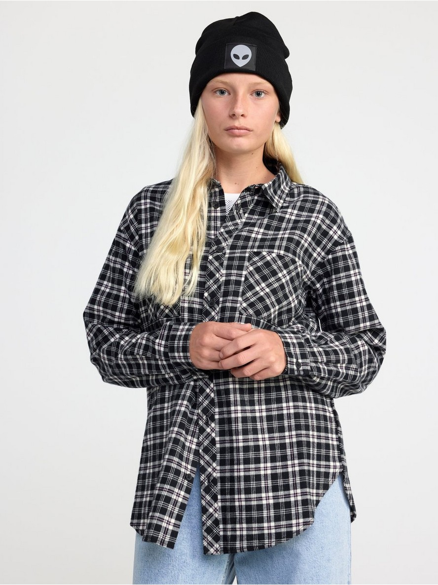 Checked long sleeve flannel shirt