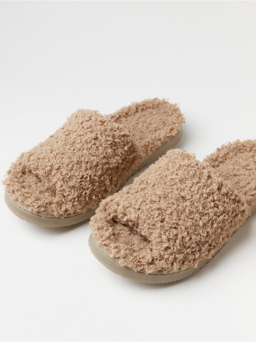 Teddy slippers