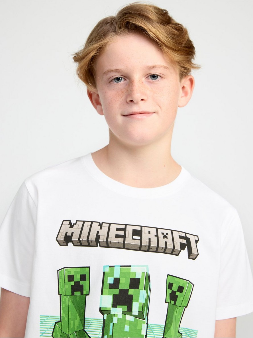 Pyjama set with Minecraft print