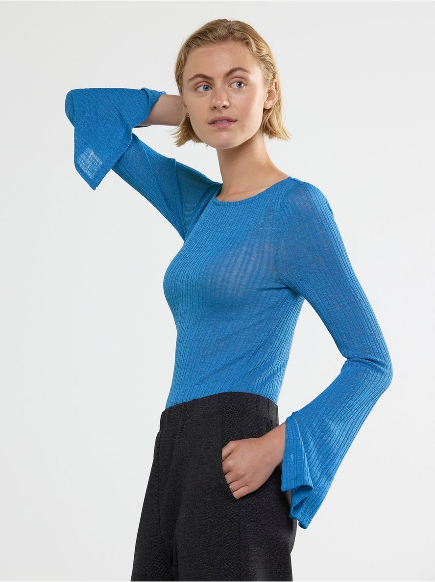 Rib-knit long sleeve top