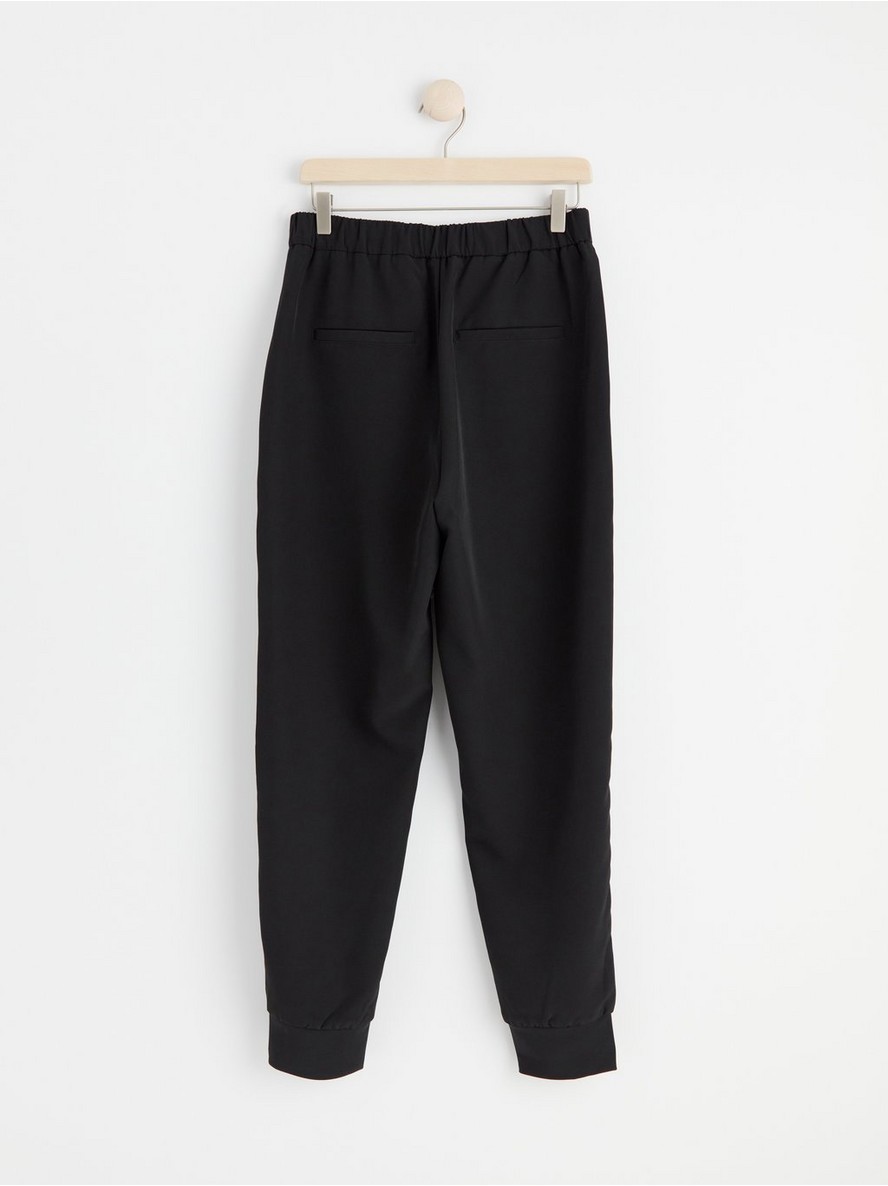 Tapered trousers