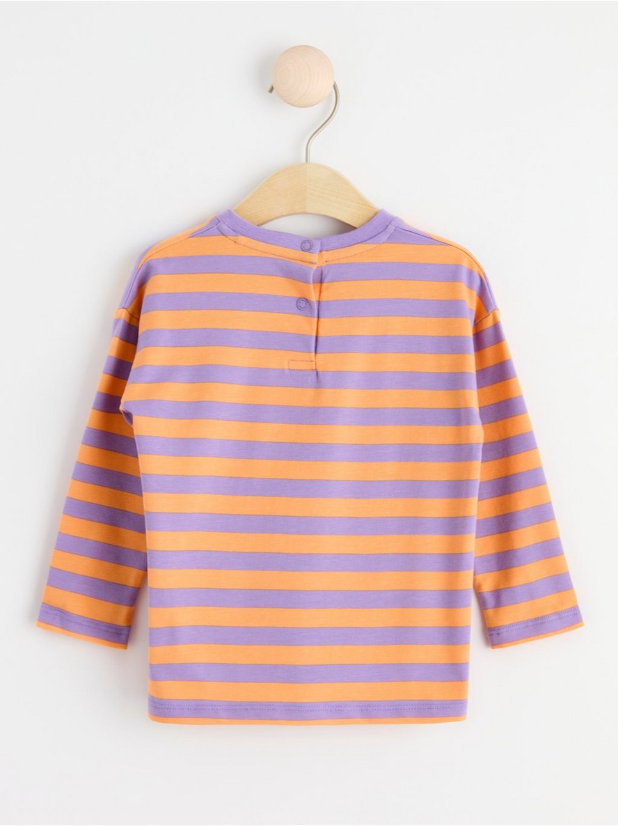 Long sleeve top with stripes
