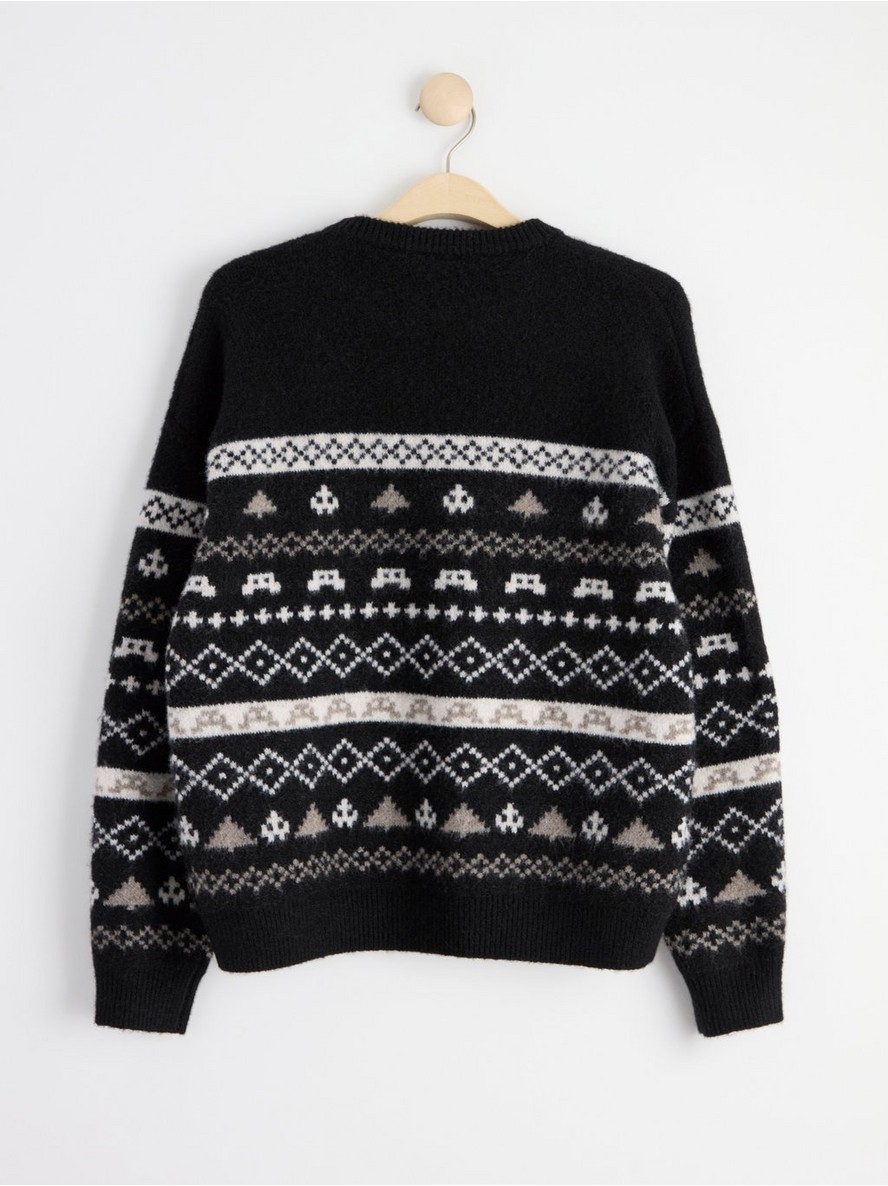 Patterned knitted jumper