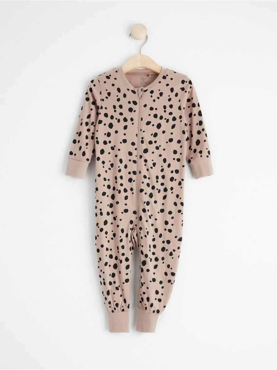 Pyjamas with dots and cat appliqué to back
