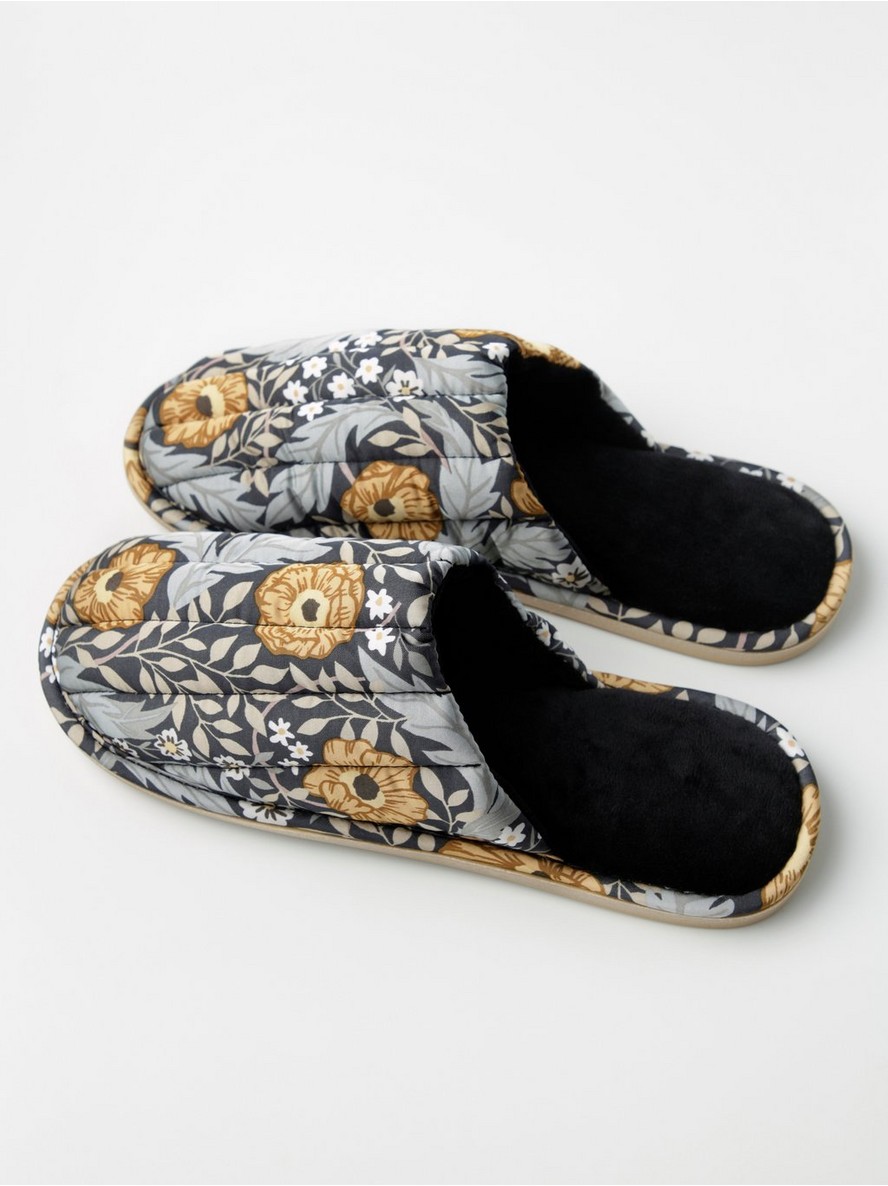 Padded slippers Lindex x Hanna Wendelbo
