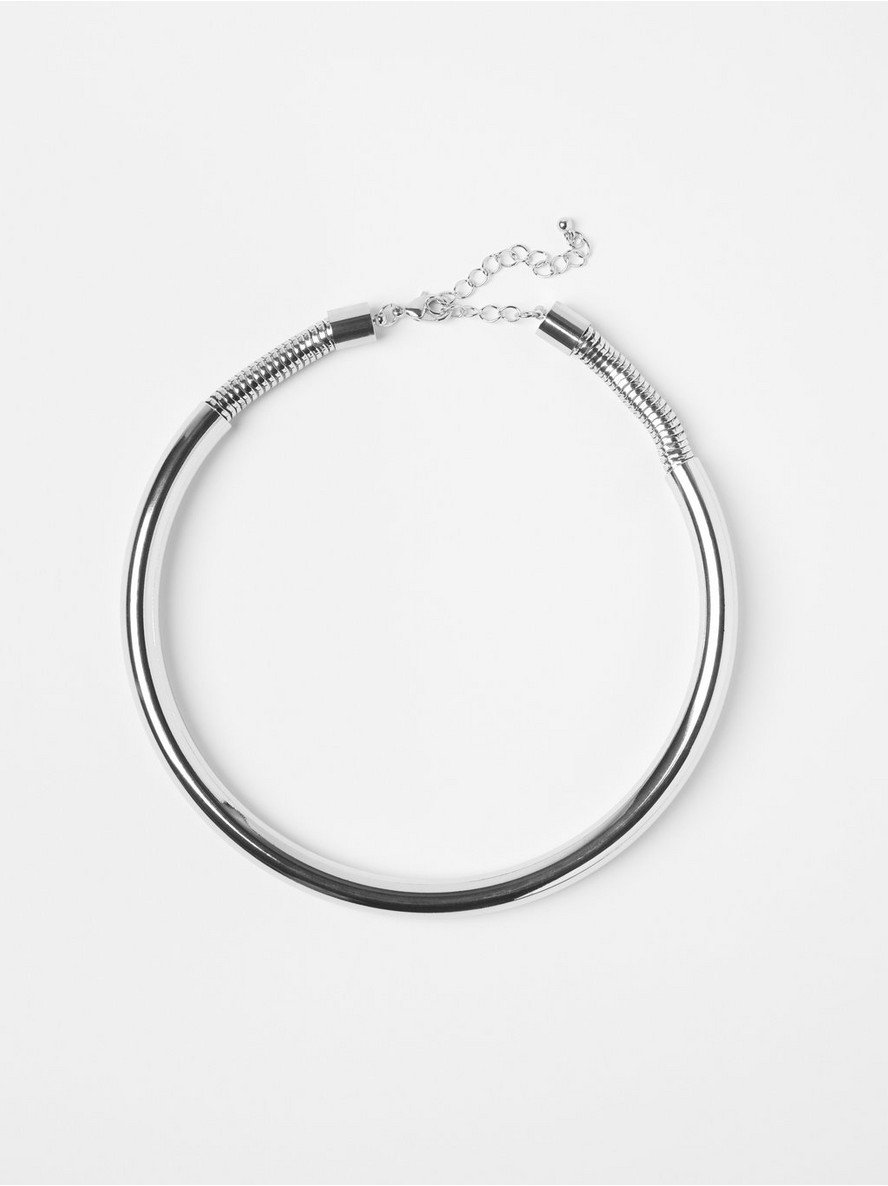Round metal necklace