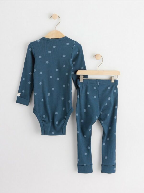 Set with long sleeve bodysuit and leggings