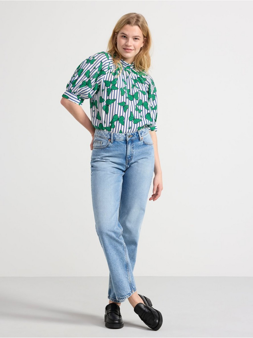 Short sleeve blouse with allover pattern