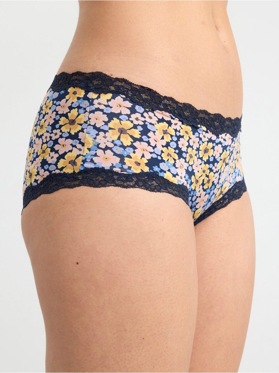 Regular waist briefs with lace trim and flowers