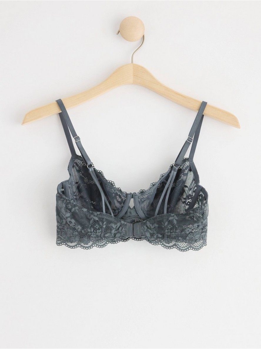 Unpadded bra with lace