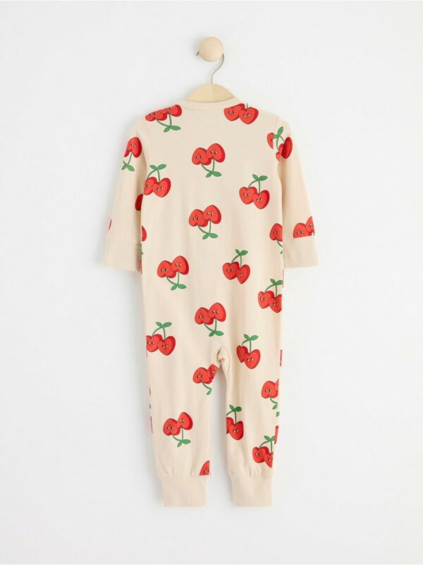 Pyjamas with cherry hearts