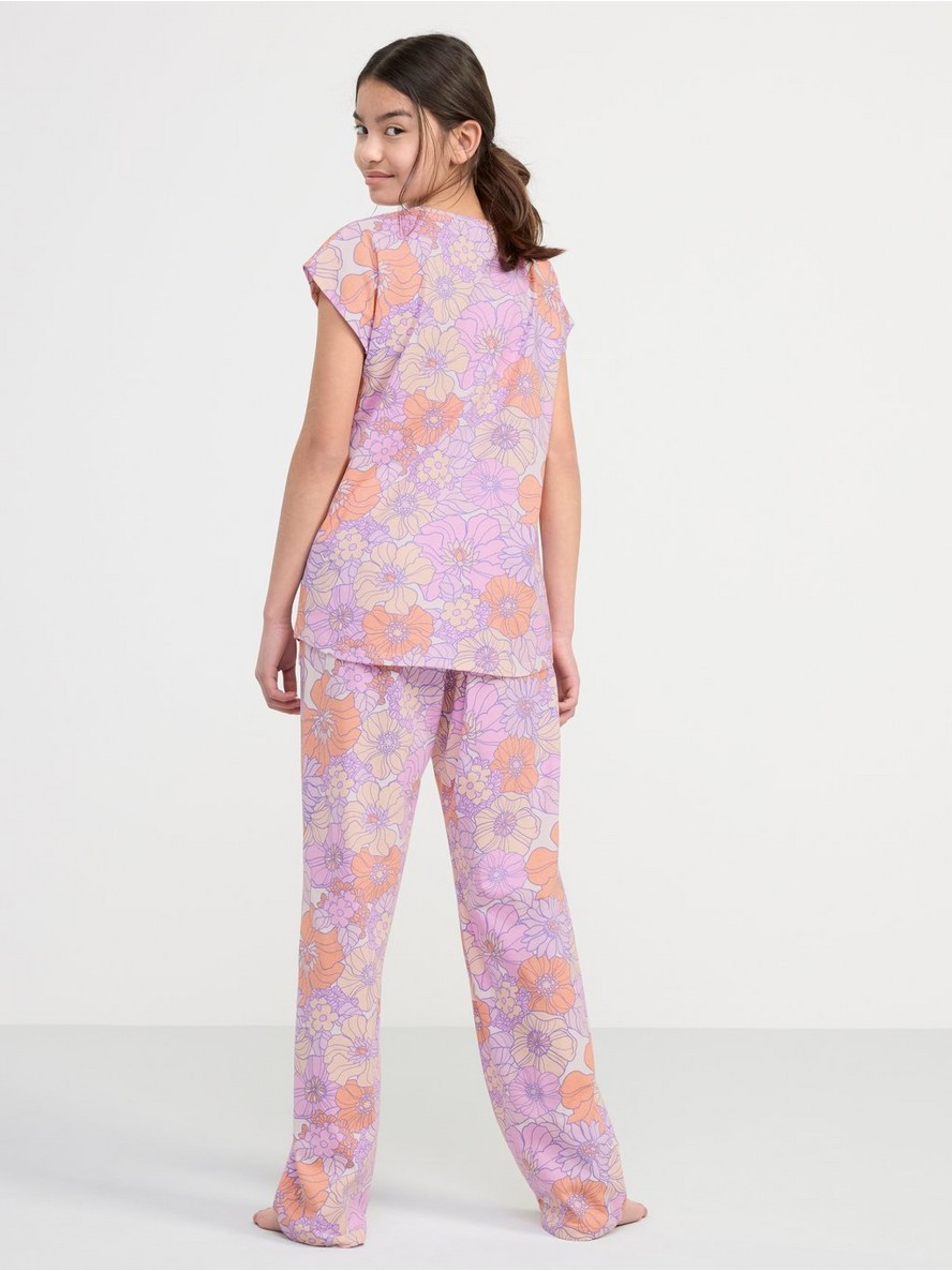 Pyjama set with t-shirt and wide trousers