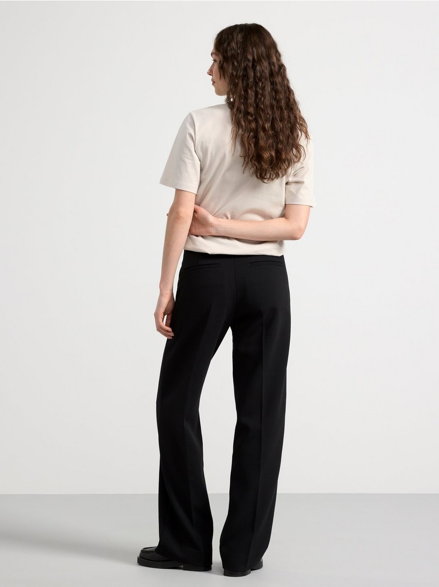 NOOR Straight trousers with regular waist