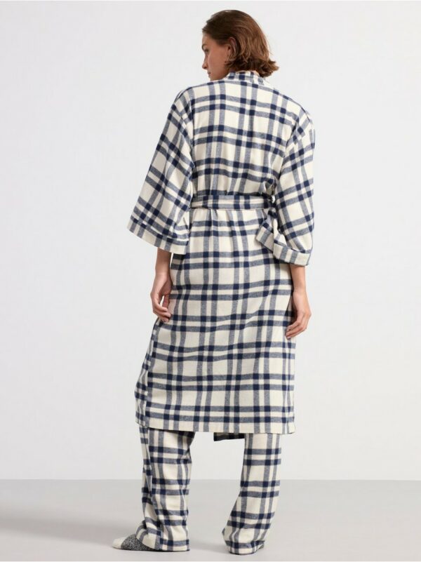 Robe in flannel