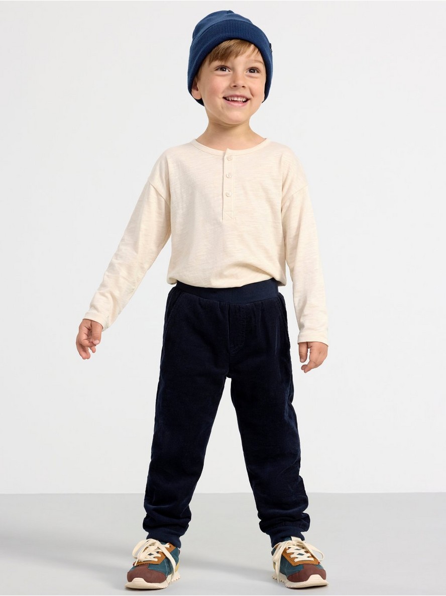 Lined corduroy trousers