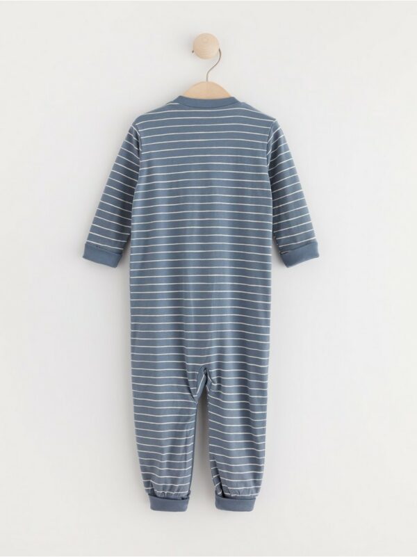 Pyjamas with stripes
