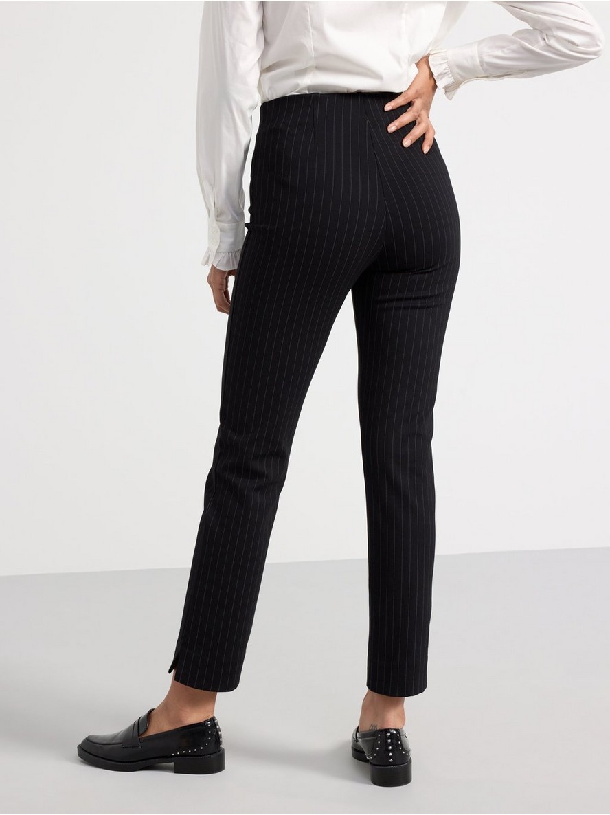 High waist trousers in stretchy jersey